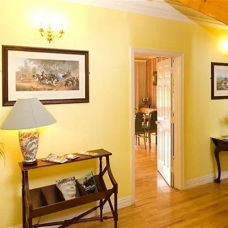 Lantställe Broadmeadow Country House *