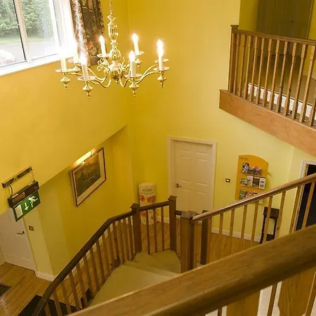 Broadmeadow Country House *