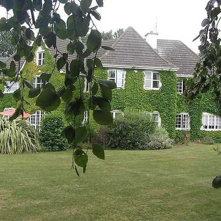 Broadmeadow Country House *